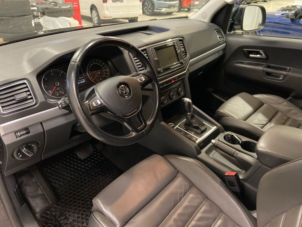 Volkswagen Amarok 2017 Musta