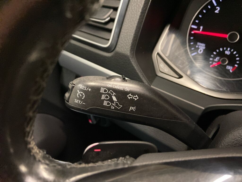 Volkswagen Amarok 2017 Musta