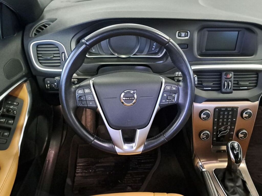 Volvo V40 Cross Country 2017 Valkoinen