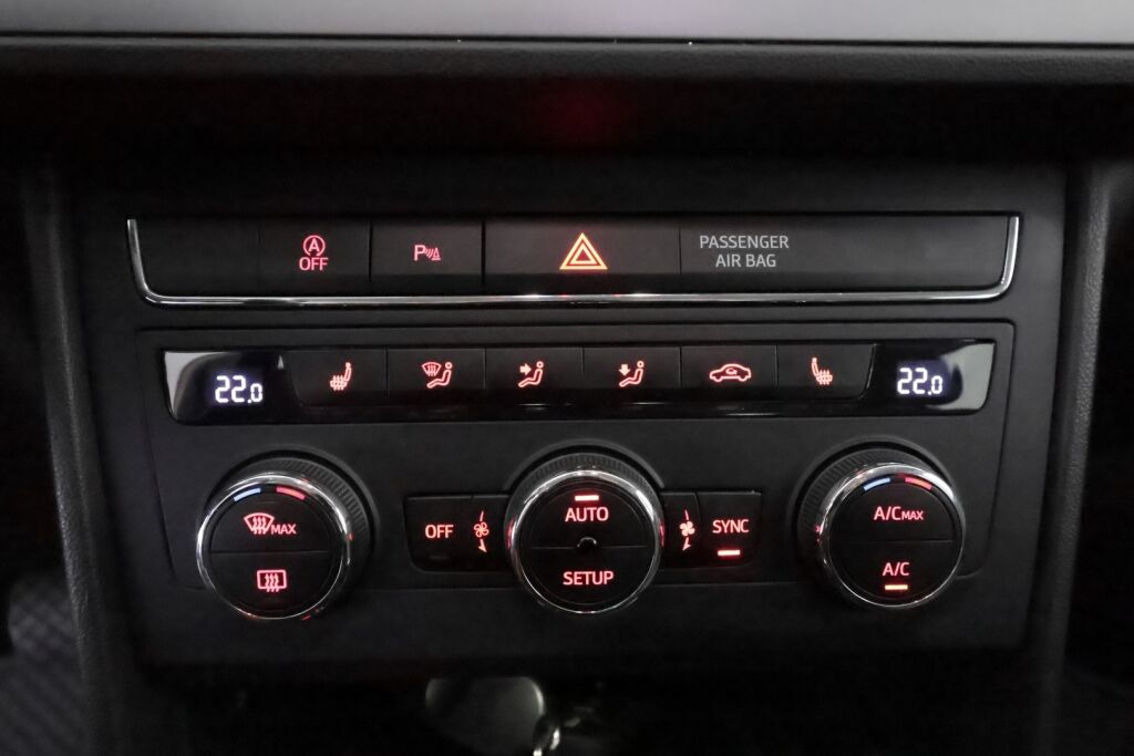 Seat Leon 2017 Violetti