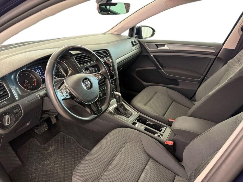 Volkswagen Golf 2017 Sininen