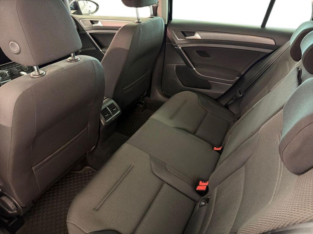 Volkswagen Golf 2017 Sininen