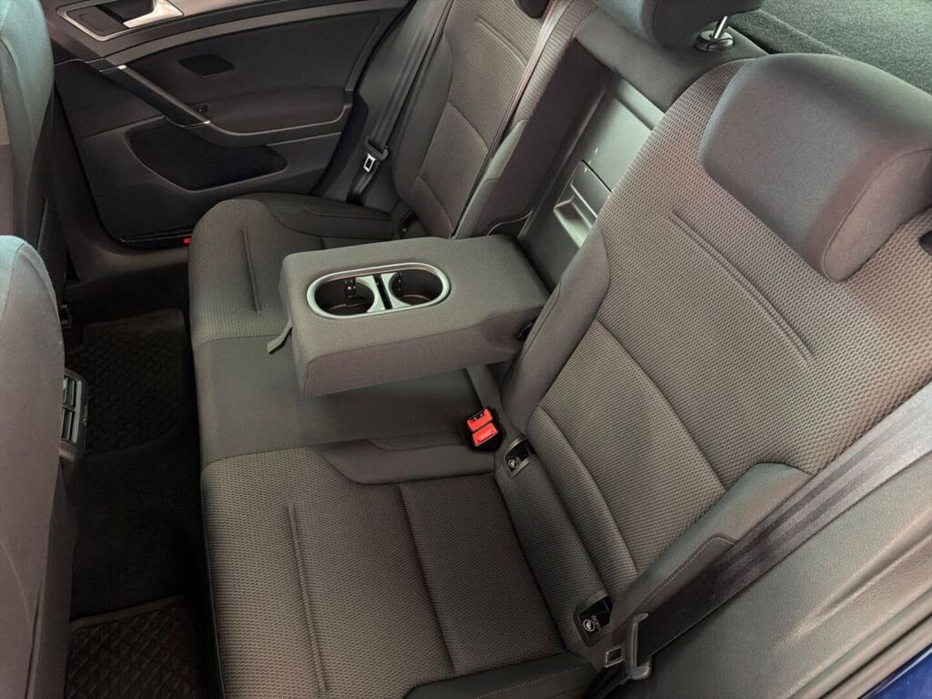 Volkswagen Golf 2017 Sininen