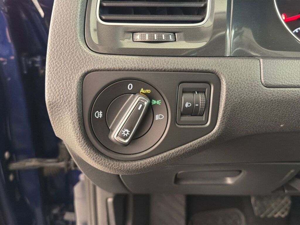Volkswagen Golf 2017 Sininen