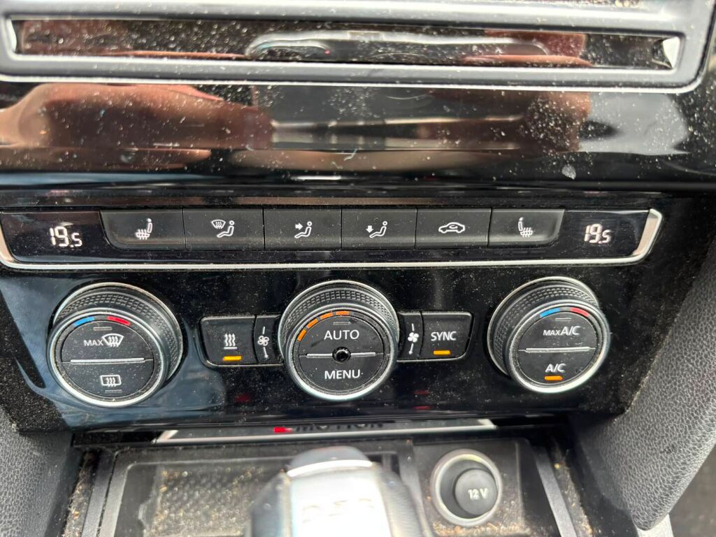 Volkswagen Passat 2017 Sininen