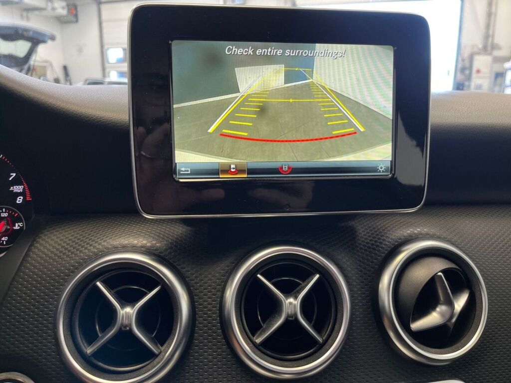 Mercedes-Benz A 2017 Valkoinen