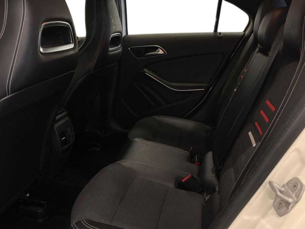Mercedes-Benz A 2017 Valkoinen