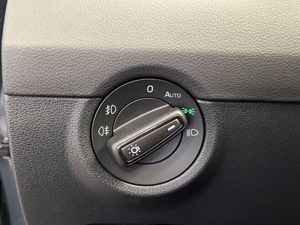 Skoda Octavia 2017 Harmaa