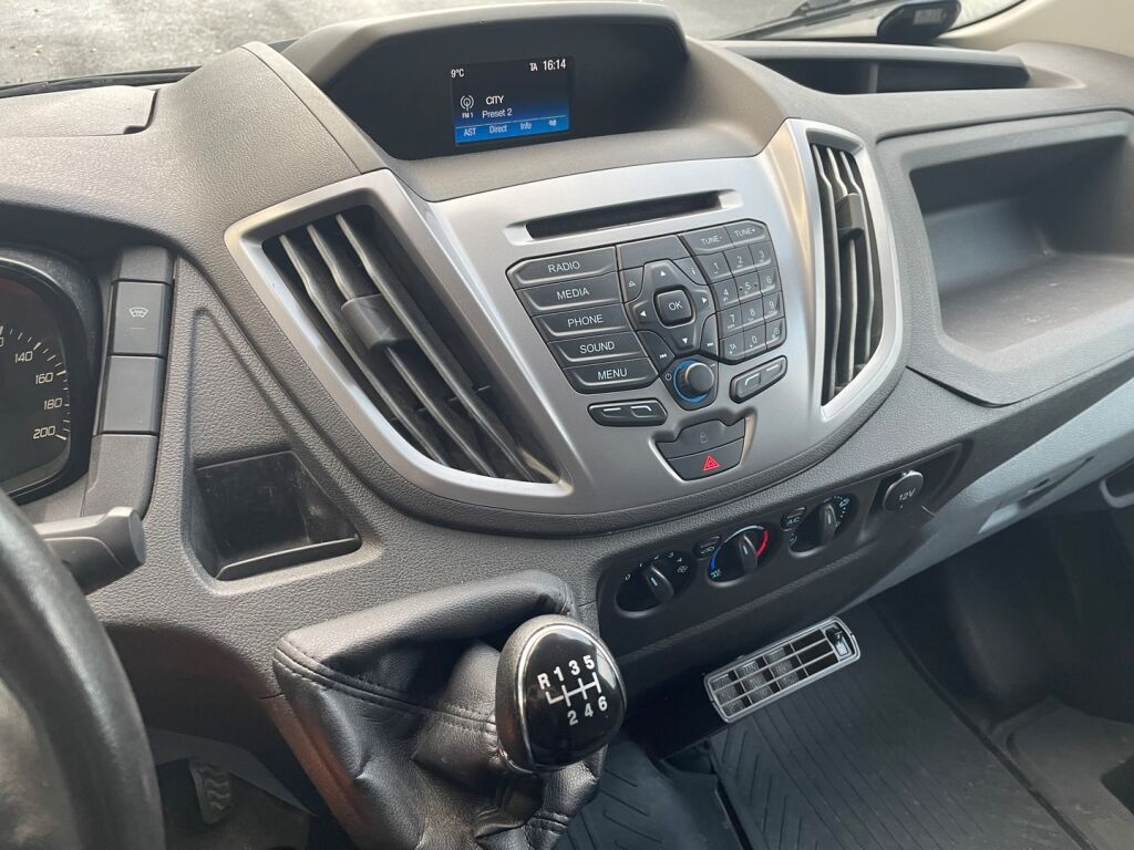 Ford Transit 2017 Musta