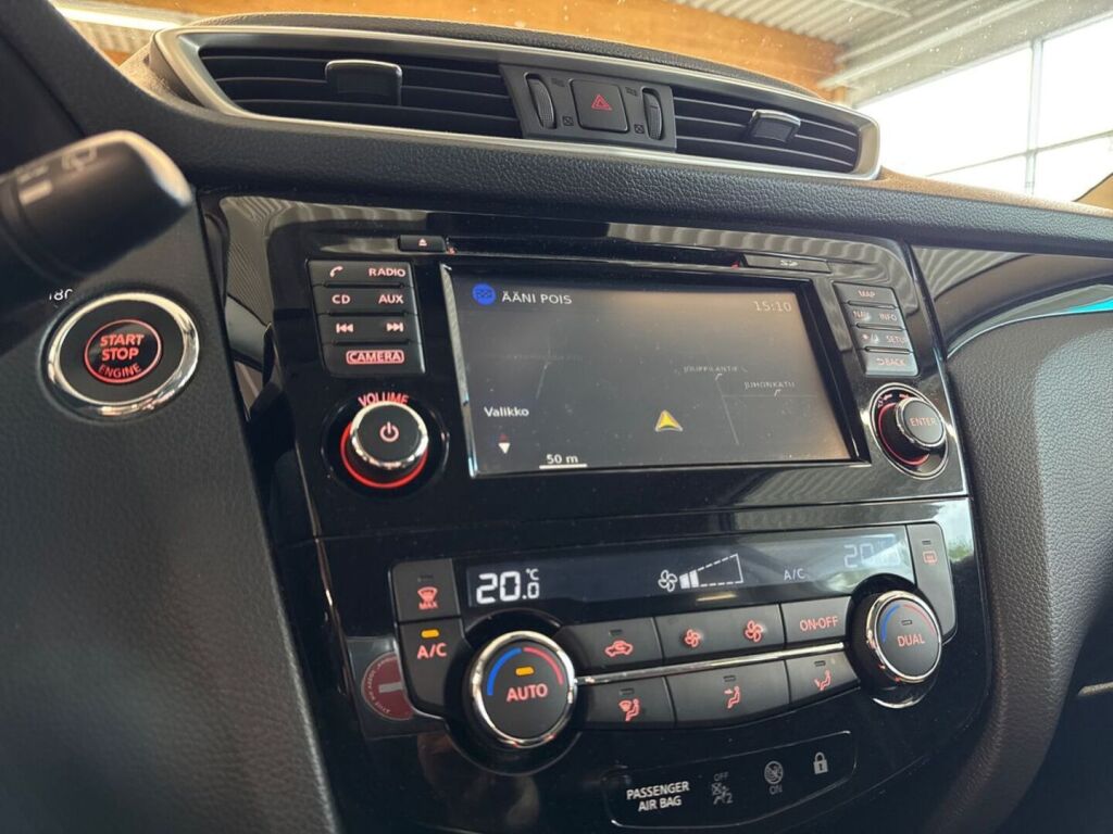 Nissan Qashqai 2017 Metallinhohto Ruskea (beige)