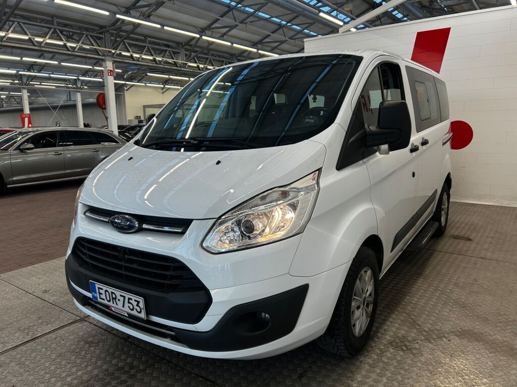 Ford Tourneo Custom 2017 Valkoinen