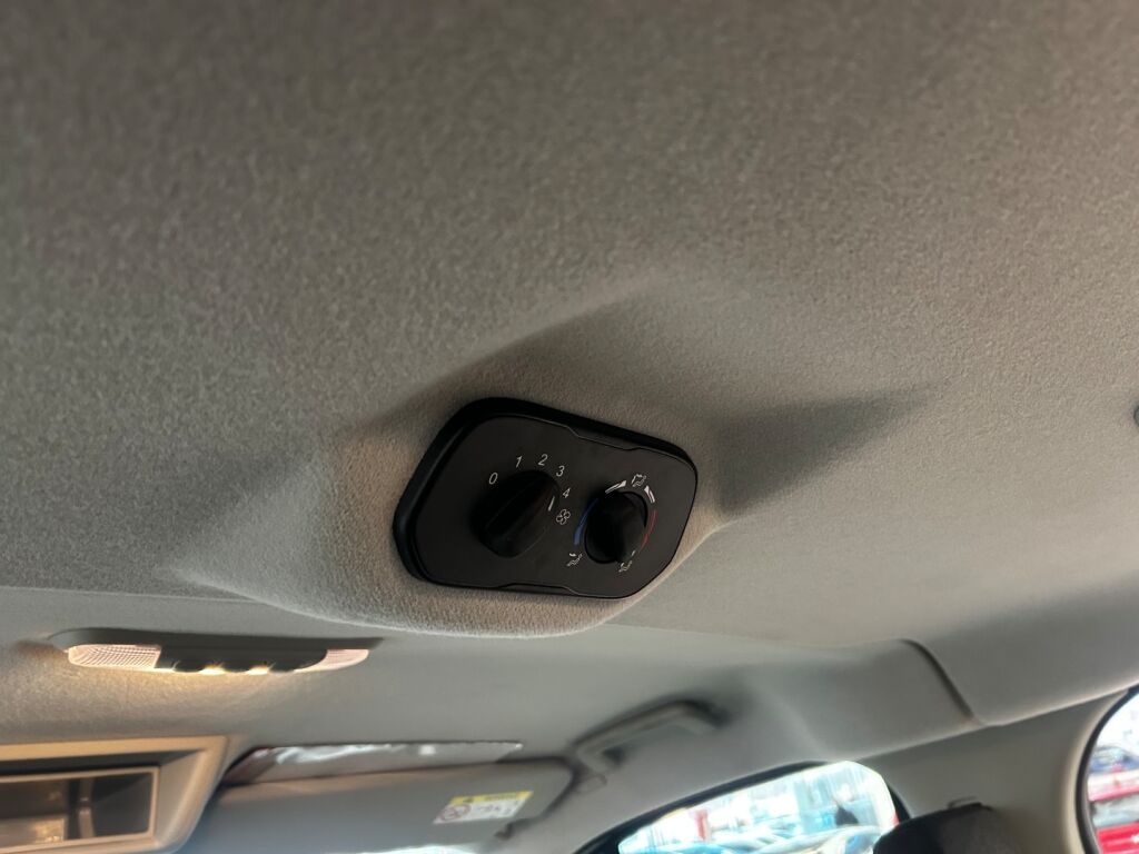 Ford Tourneo Custom 2017 Valkoinen