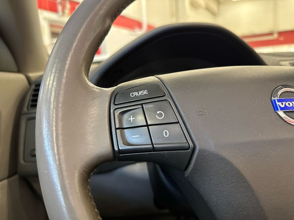Volvo C70 2007 Musta