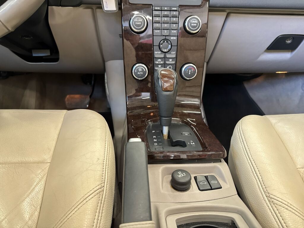 Volvo C70 2007 Musta