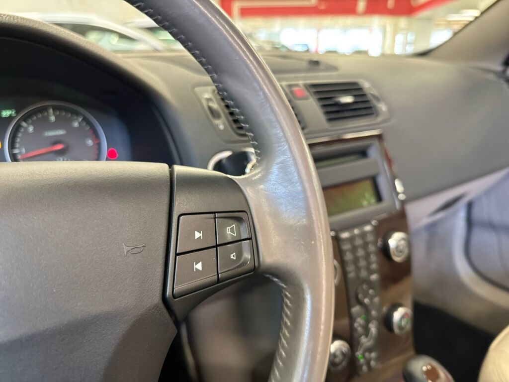 Volvo C70 2007 Musta