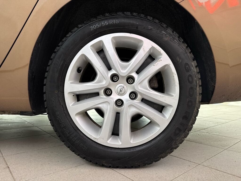 Opel Astra 2017 Ruskea (beige)