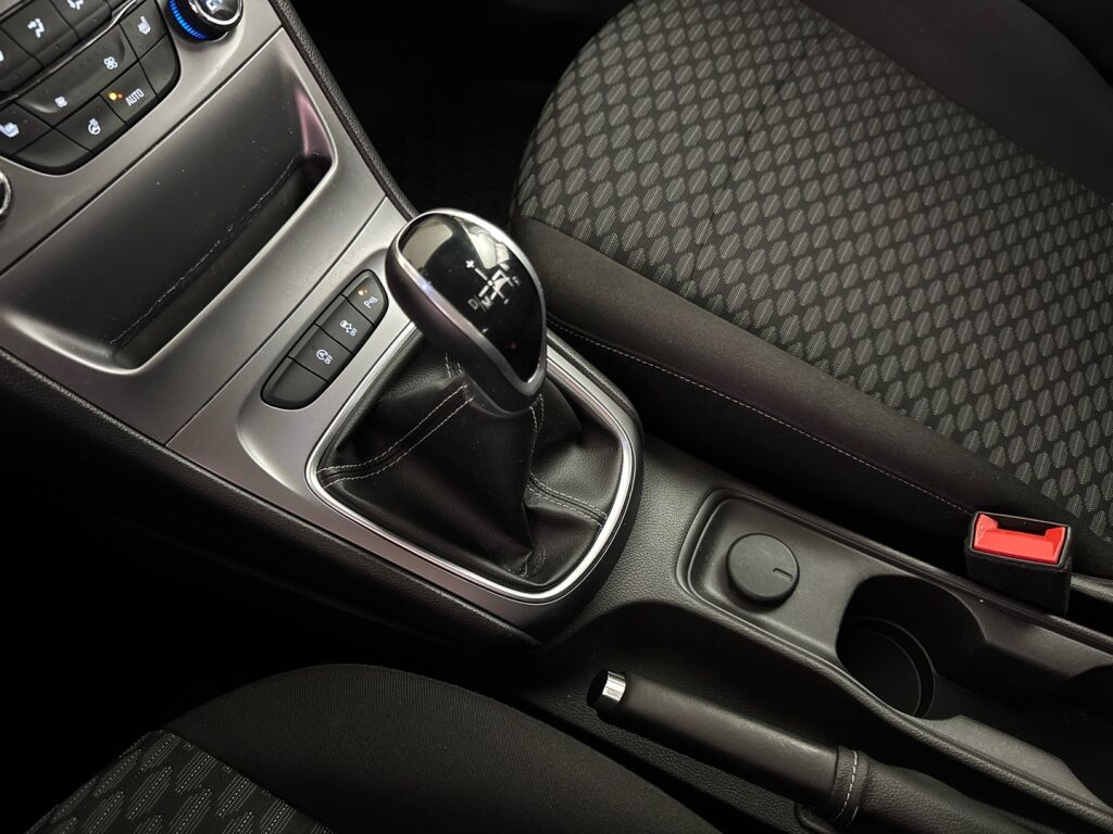 Opel Astra 2017 Ruskea (beige)