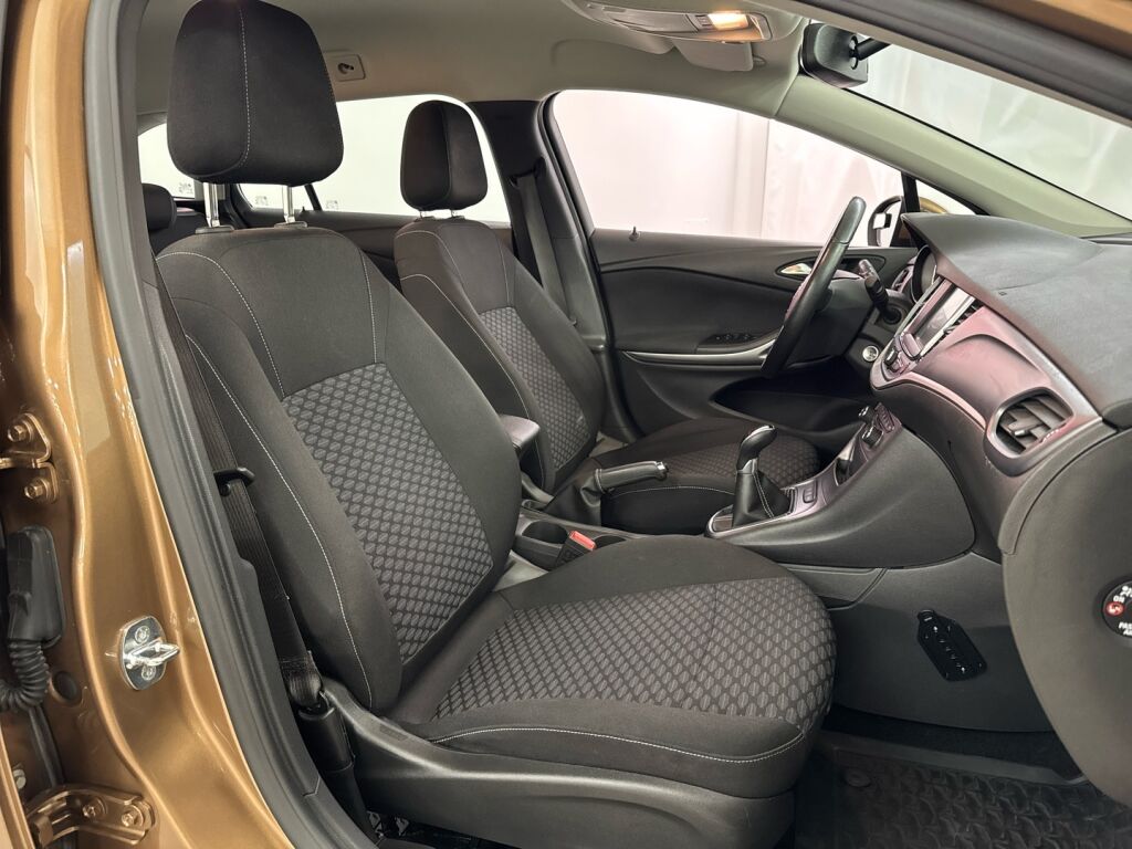 Opel Astra 2017 Ruskea (beige)