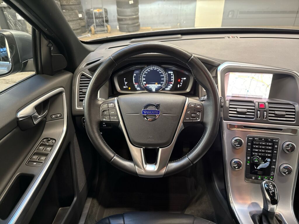 Volvo XC60 2017 Harmaa