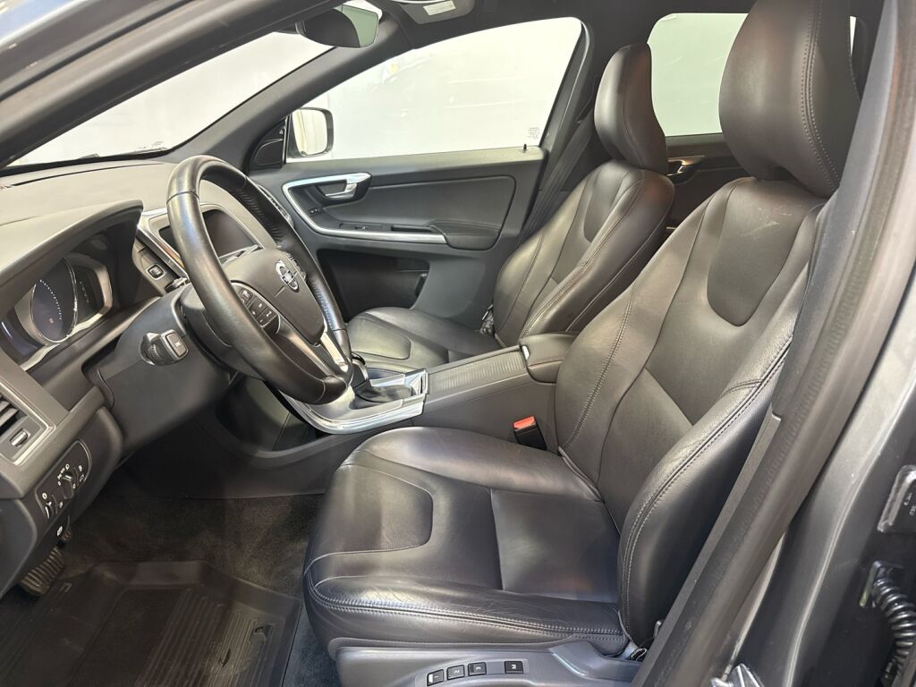 Volvo XC60 2017 Harmaa