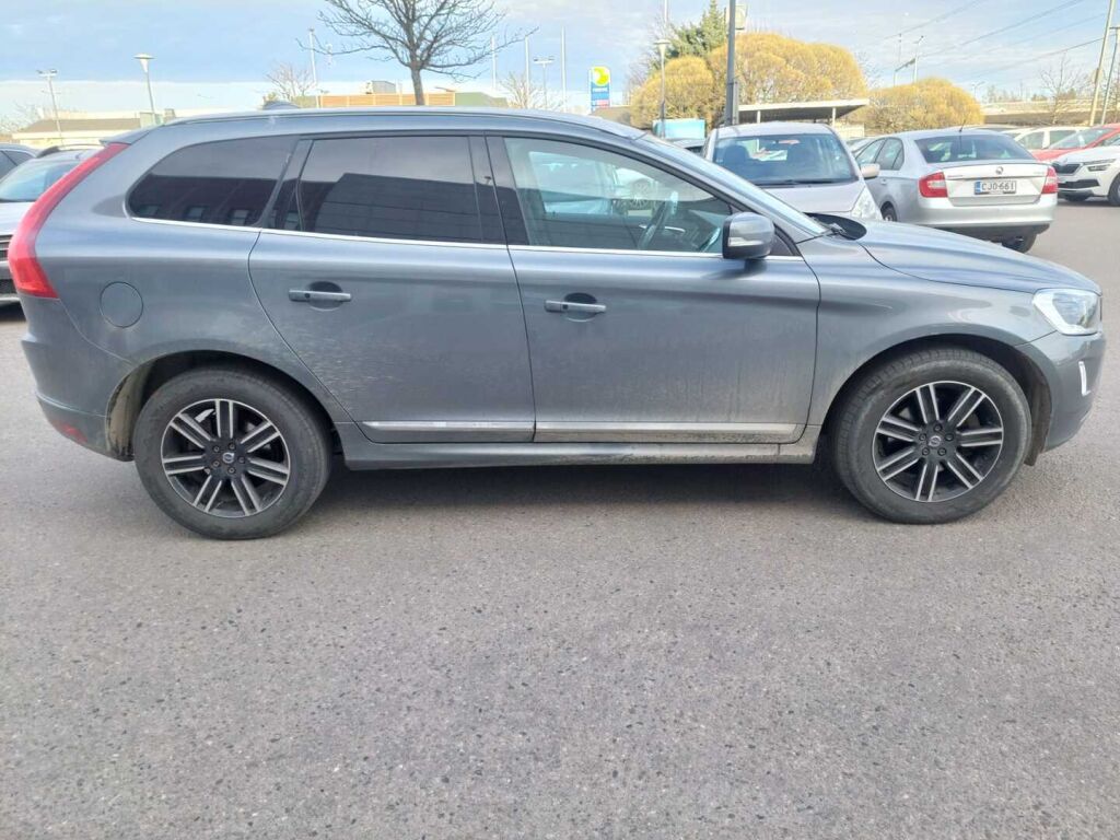 Volvo XC60 2017 Harmaa