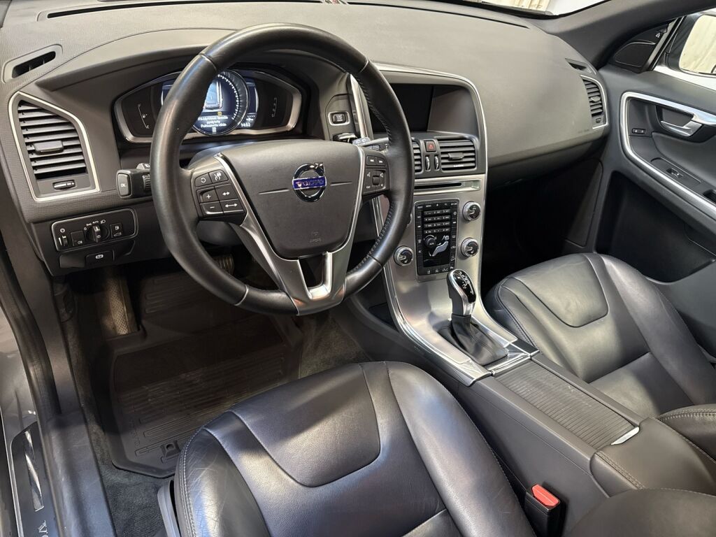 Volvo XC60 2017 Harmaa