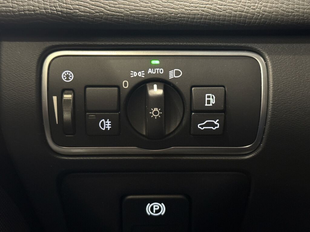 Volvo XC60 2017 Harmaa