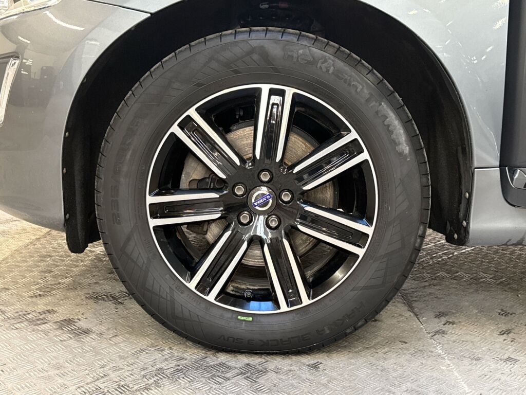 Volvo XC60 2017 Harmaa
