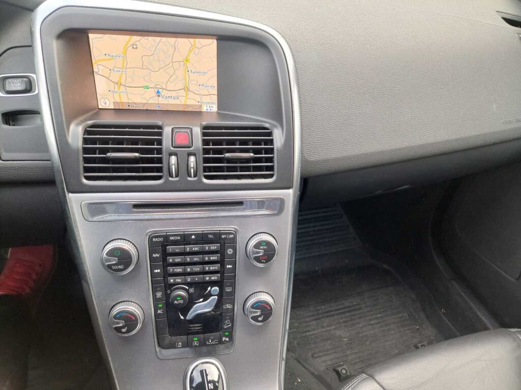 Volvo XC60 2017 Harmaa