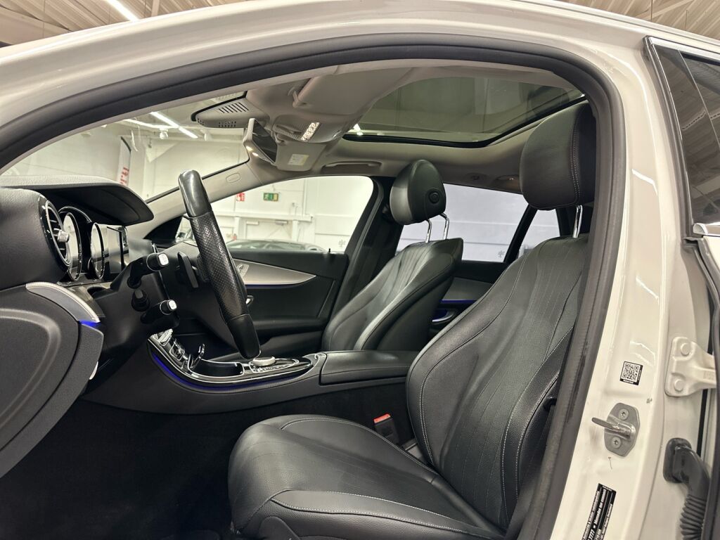 Mercedes-Benz E 2017 Valkoinen