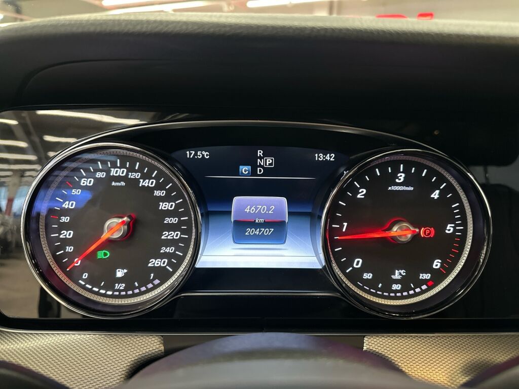 Mercedes-Benz E 2017 Valkoinen