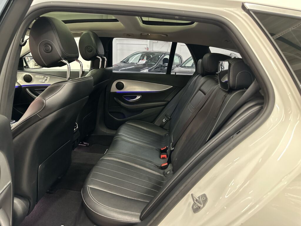 Mercedes-Benz E 2017 Valkoinen