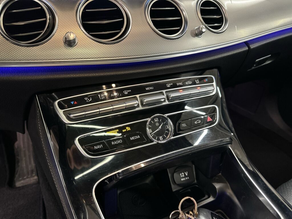 Mercedes-Benz E 2017 Valkoinen