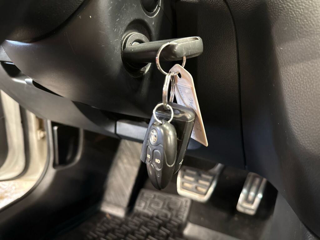 Skoda Octavia 2015 Valkoinen