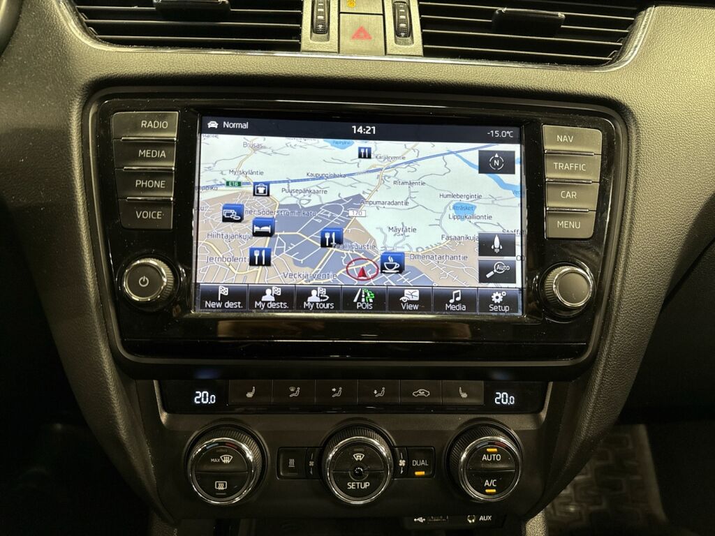 Skoda Octavia 2015 Valkoinen