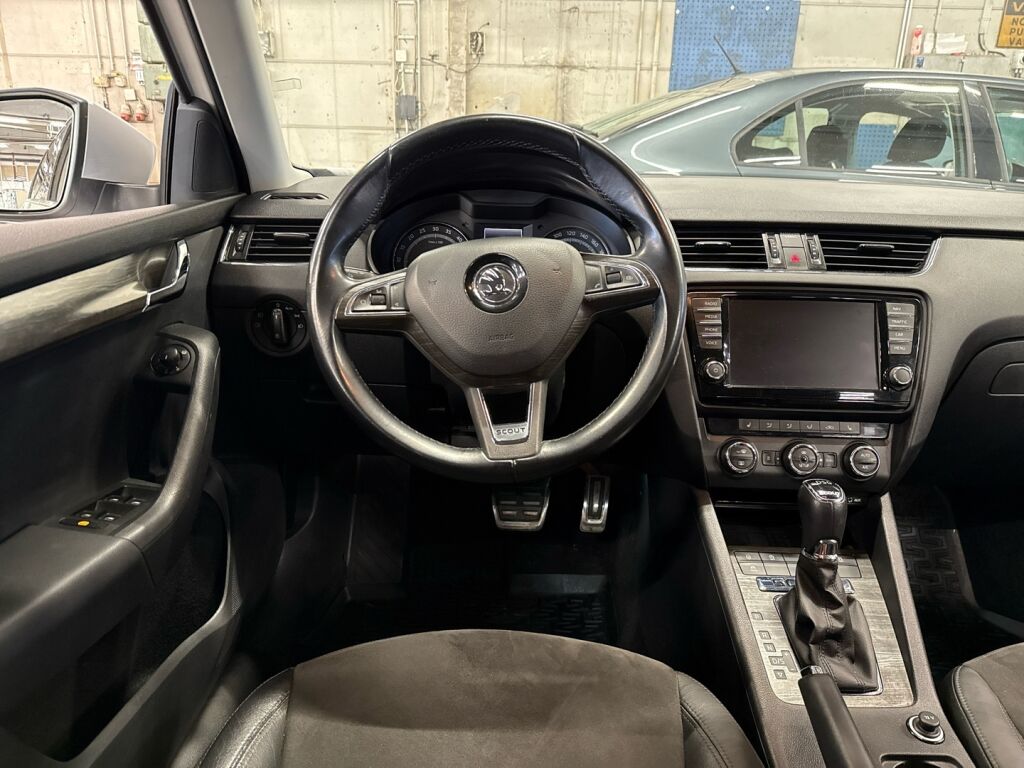 Skoda Octavia 2015 Valkoinen