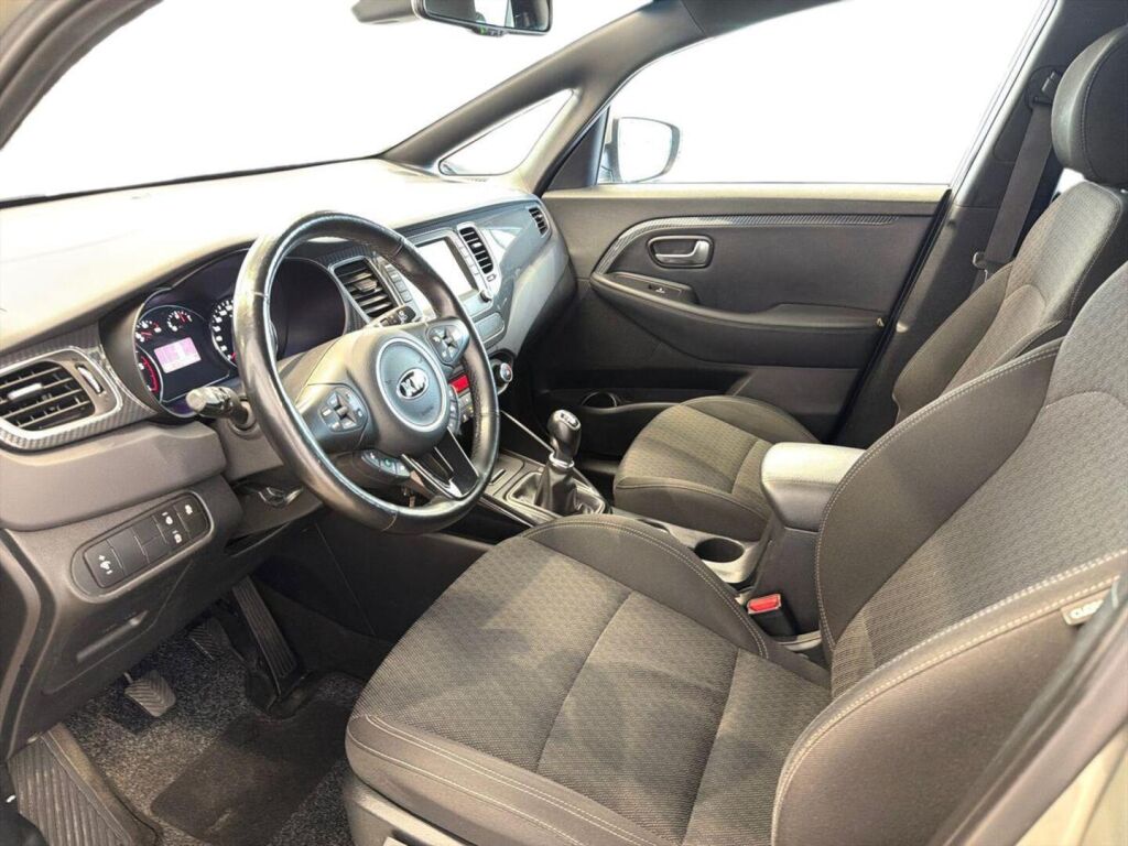 Kia Carens 2017 Hopea