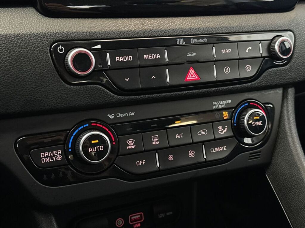Kia Niro 2017 Sininen
