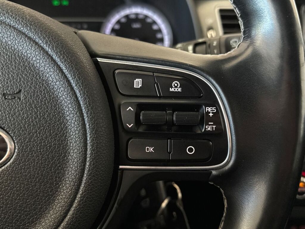 Kia Niro 2017 Sininen