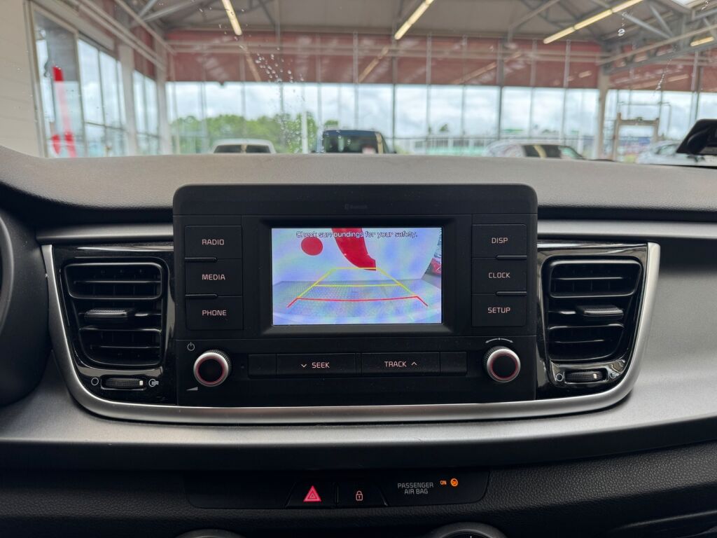 Kia Rio 2017 Valkoinen