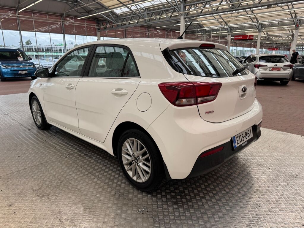 Kia Rio 2017 Valkoinen