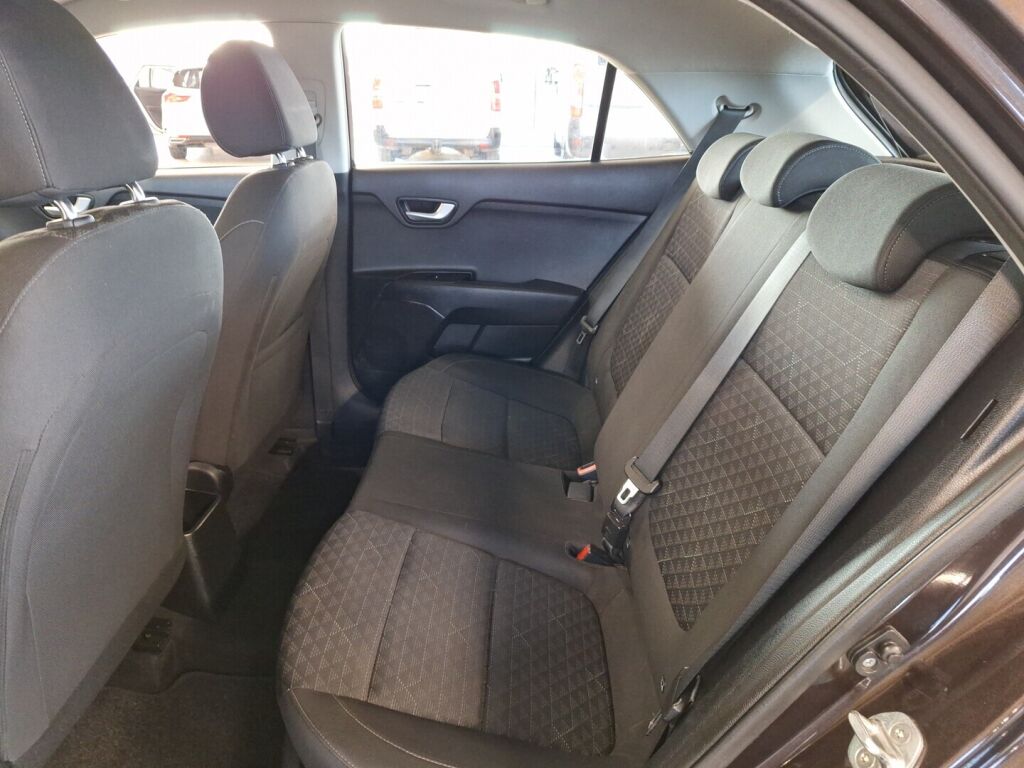 Kia Rio 2017 Ruskea (beige)