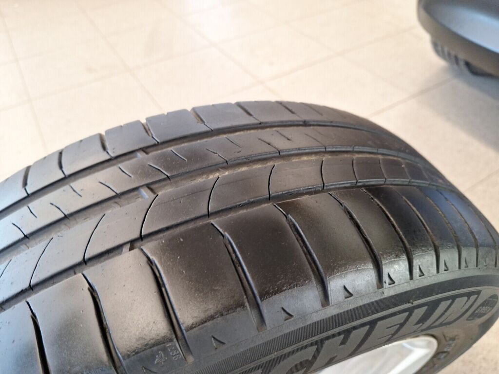 Kia Rio 2017 Ruskea (beige)