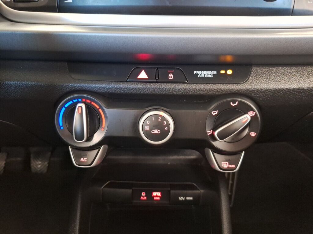 Kia Rio 2017 Ruskea (beige)