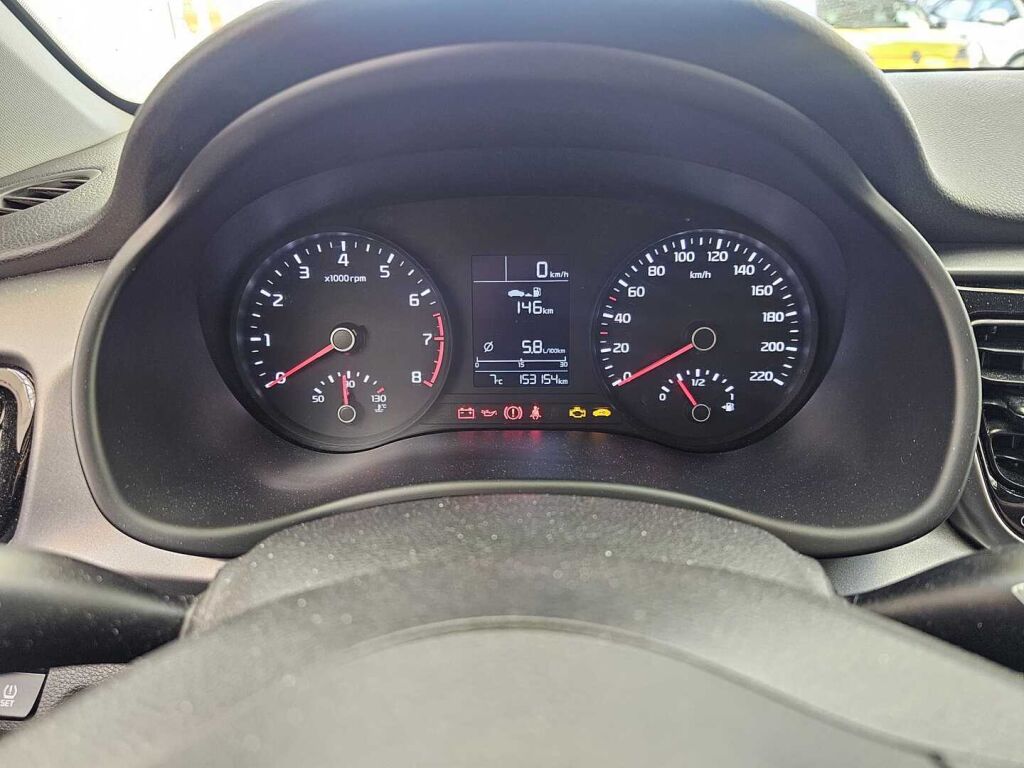 Kia Rio 2017 Punainen