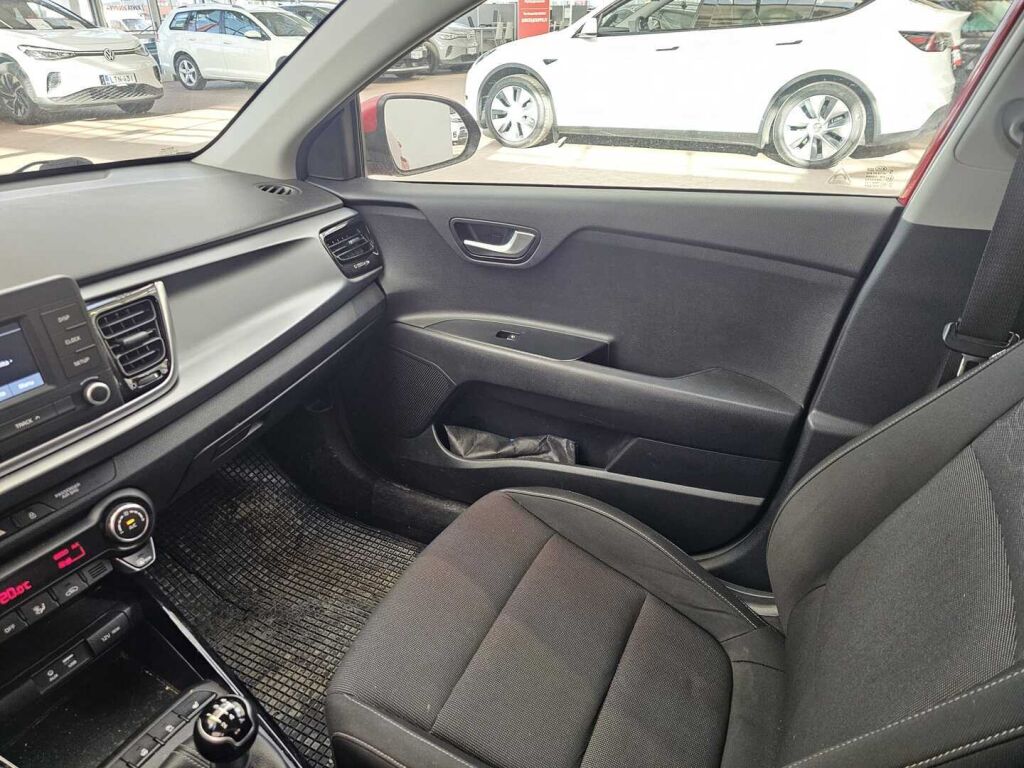 Kia Rio 2017 Punainen