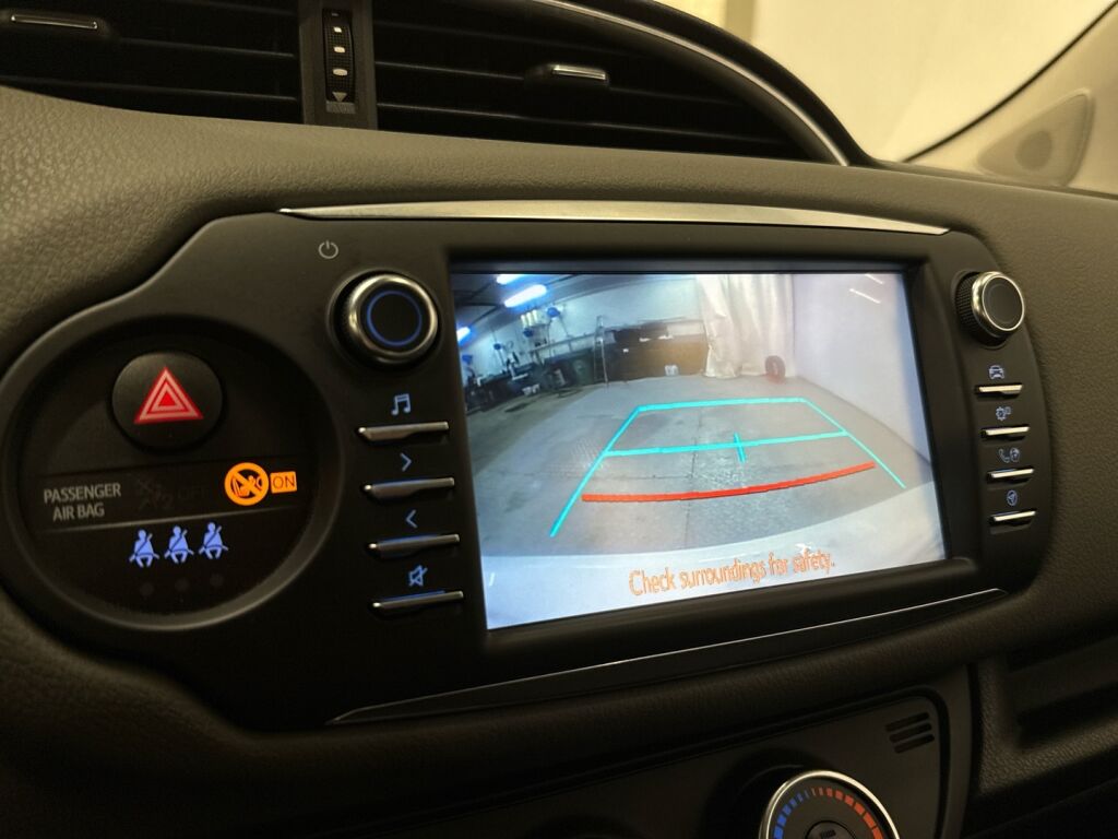 Toyota Yaris 2018 Valkoinen