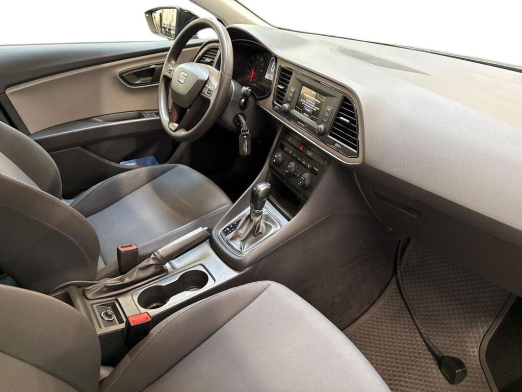 Seat Leon 2017 Violetti