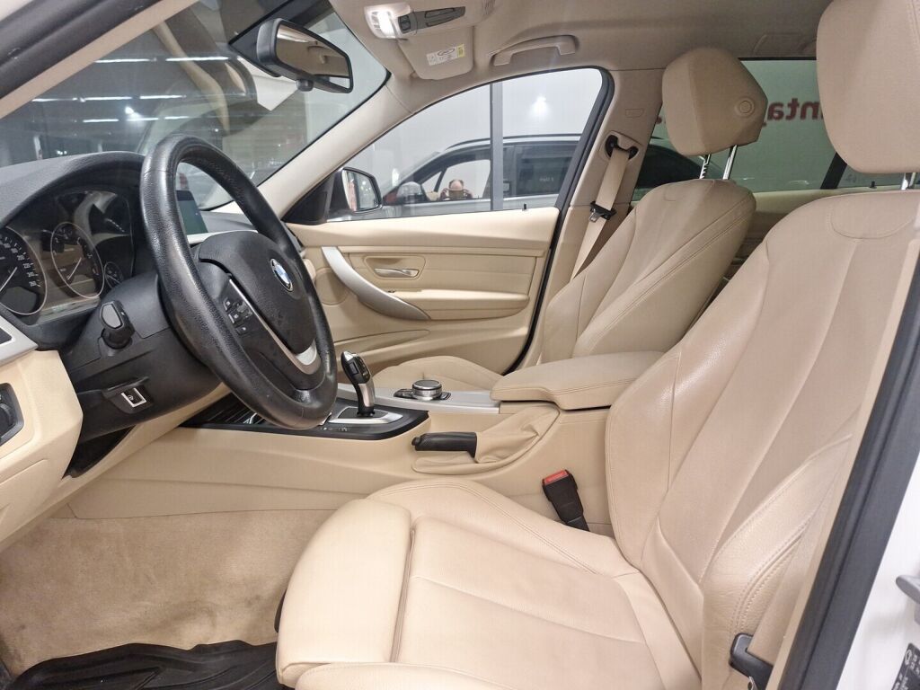 BMW 320 2017 Valkoinen
