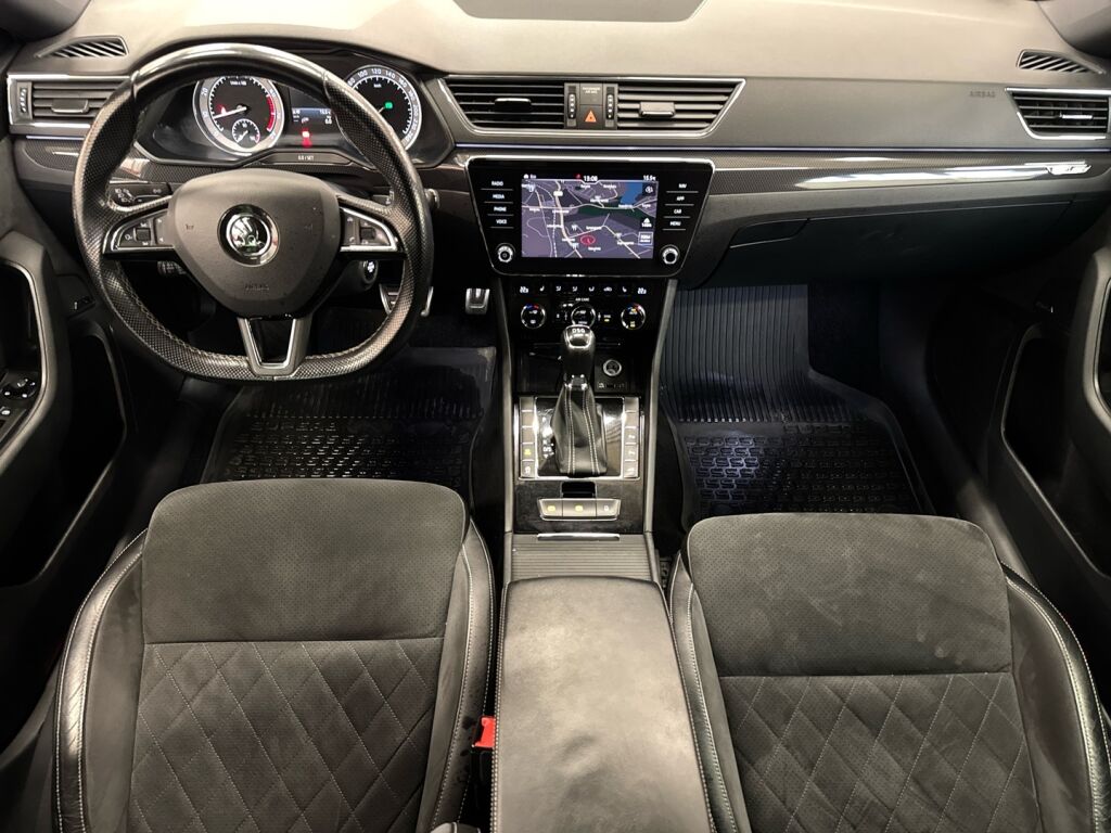 Skoda Superb 2018 Valkoinen